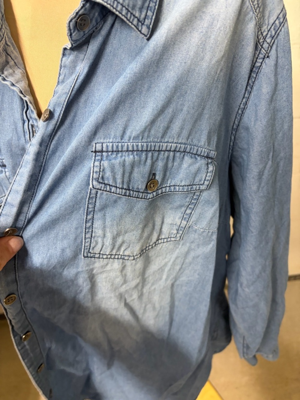 Torrid Light Wash Denim Button Down Shirt Chambray 3X - Picture 2 of 5